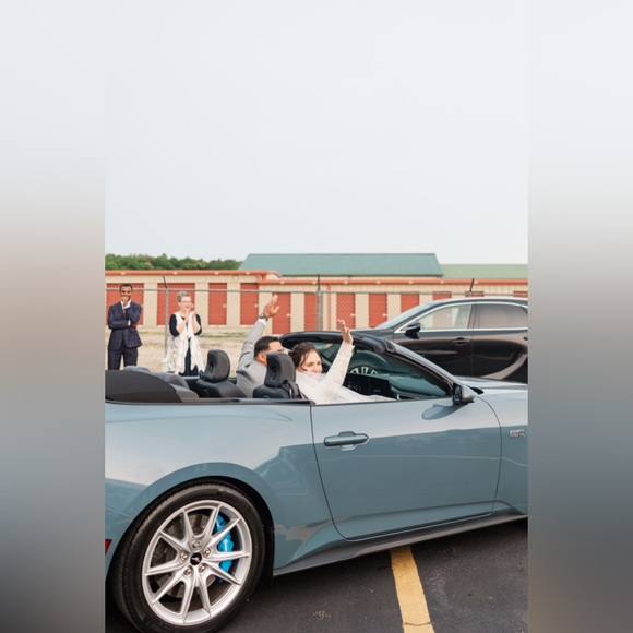 Kristen Perez❤︎︎ - Picture 15 of 16